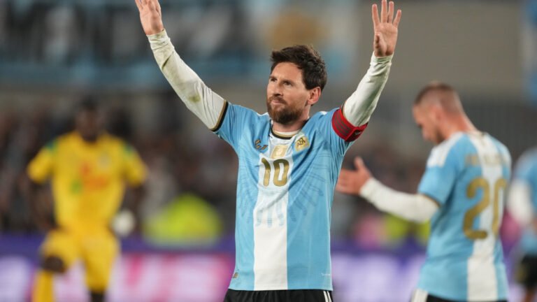 Messi se quiebra y escribe: «Me quedaron muchas cosas por decir»