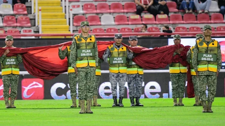 ¿Por qué sonó el Himno Nacional en la J12? Y la bronca en el Necaxa vs Atlas